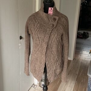 P352. Cozy Brown Irish Aryn Wool Cable Knit Sweater